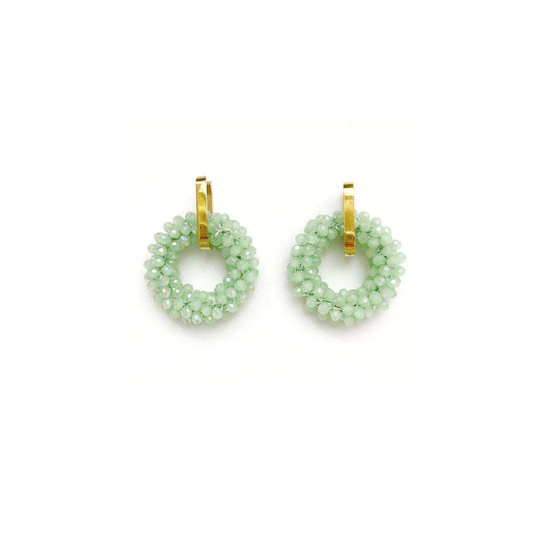 Pendientes de cristal facetado y aros con enganche