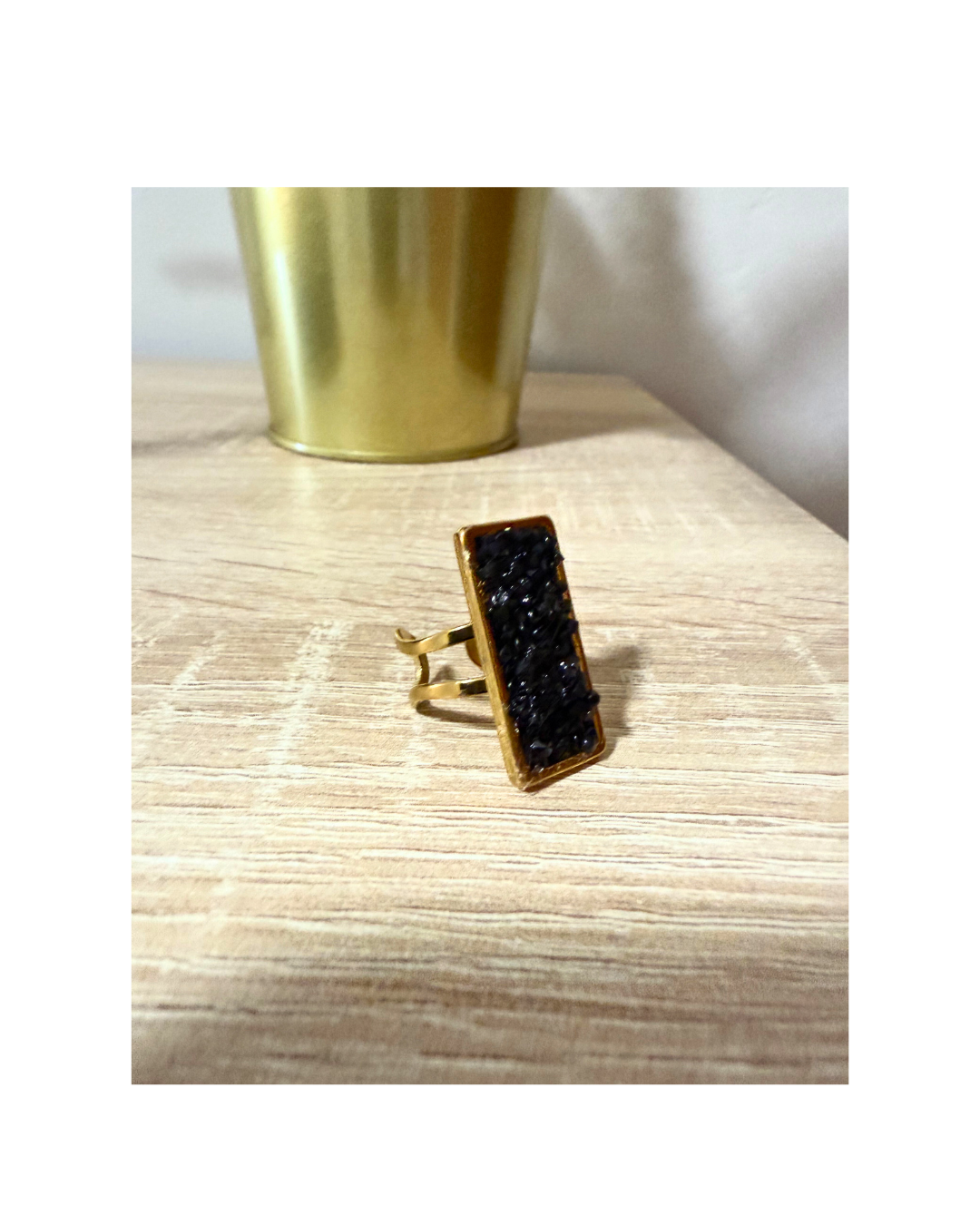Anillo ajustable de cristal negro facetado