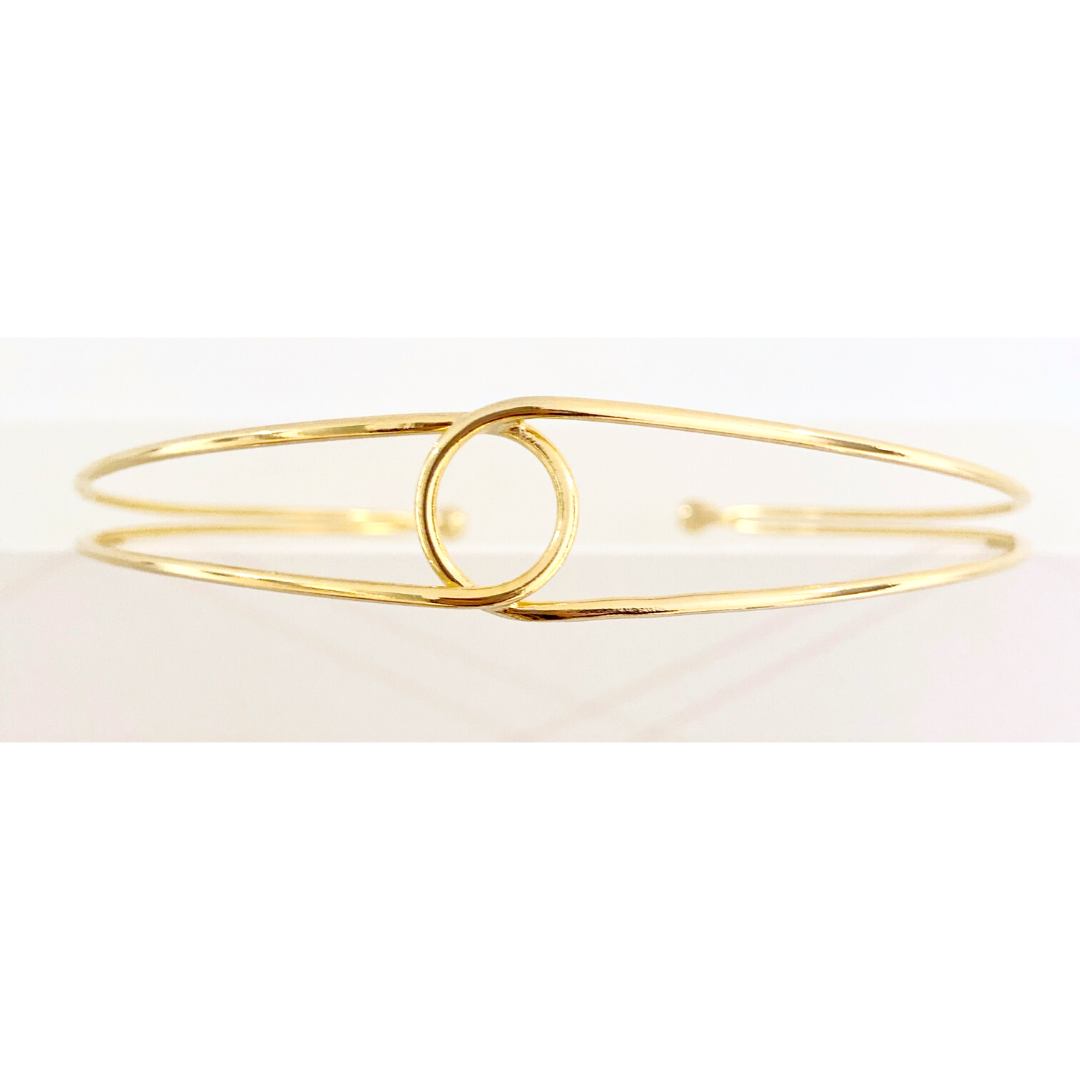 Choker dorado, ajustado de doble alambre