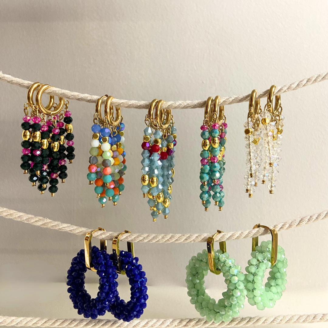 PENDIENTES: ESTILO DIFERENTE EN CADA OREJA
