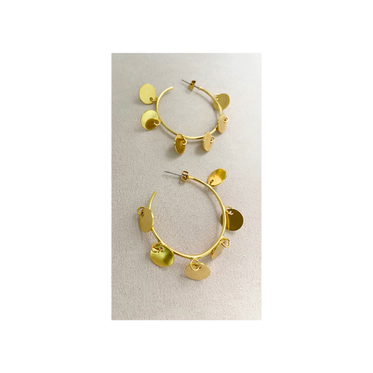 Pendientes dorados , de aro grandes