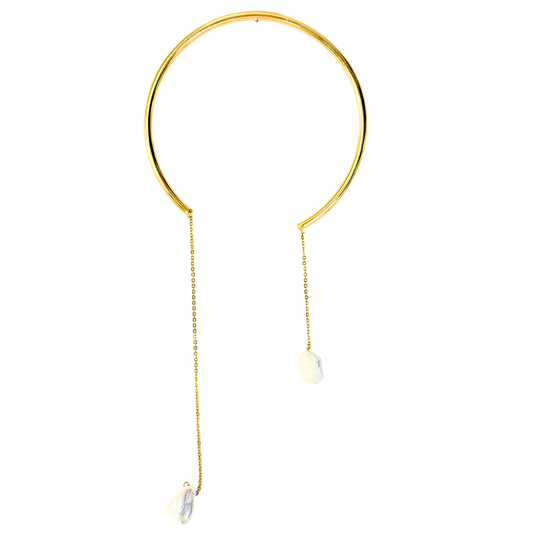 Choker dorado con perlas asimétricas